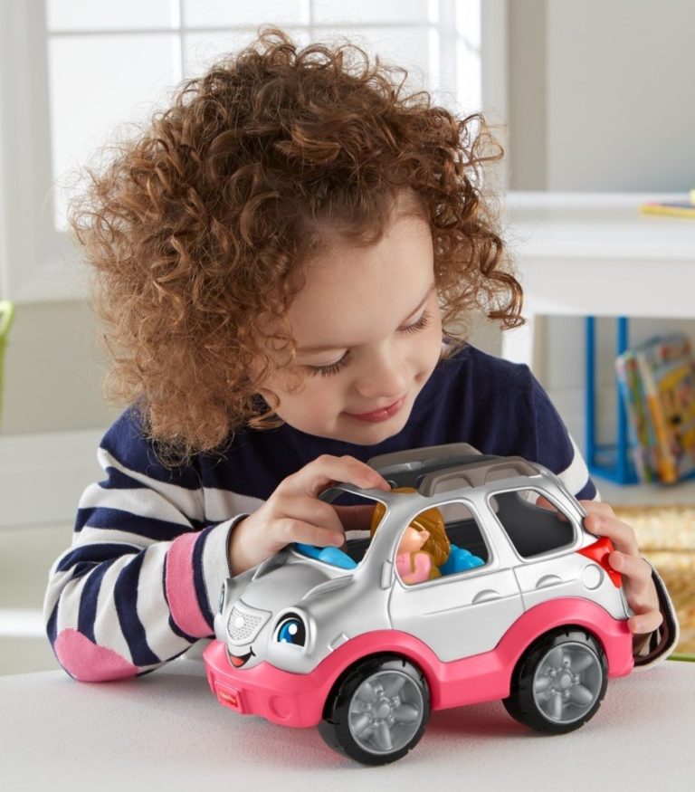 gift ideas for girls - Fisher-Price Little People SUV